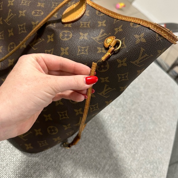 Genuinely Loved Louis Vuitton Neverful GM - Picture 13 of 13